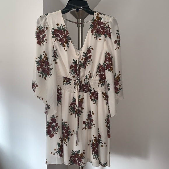 Bailey Blue Floral bell sleeves dress size M - Picture 1 of 5